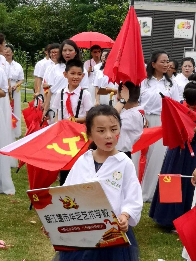 俄外长:俄方会在构建双边关系时将瑞士偏离中立计入考量
